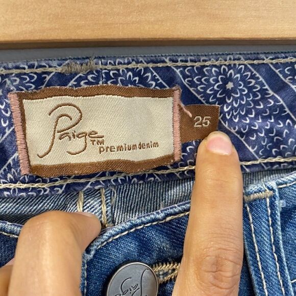 Paige Laurel Canyon Low Rise Bootcut Jeans - Picture 4 of 7